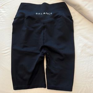 balance athletica black ribbed biker shorts size small